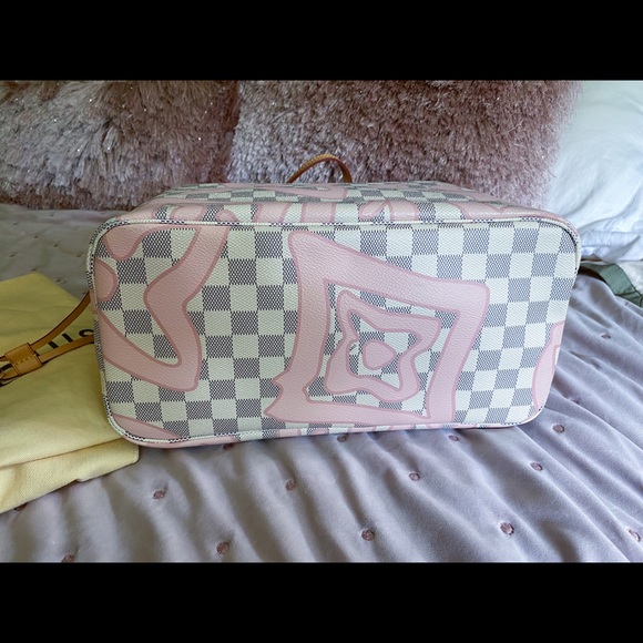 SOLD LV Summer 2017 Tahitienne Neverfull MM - Picture 4 of 9